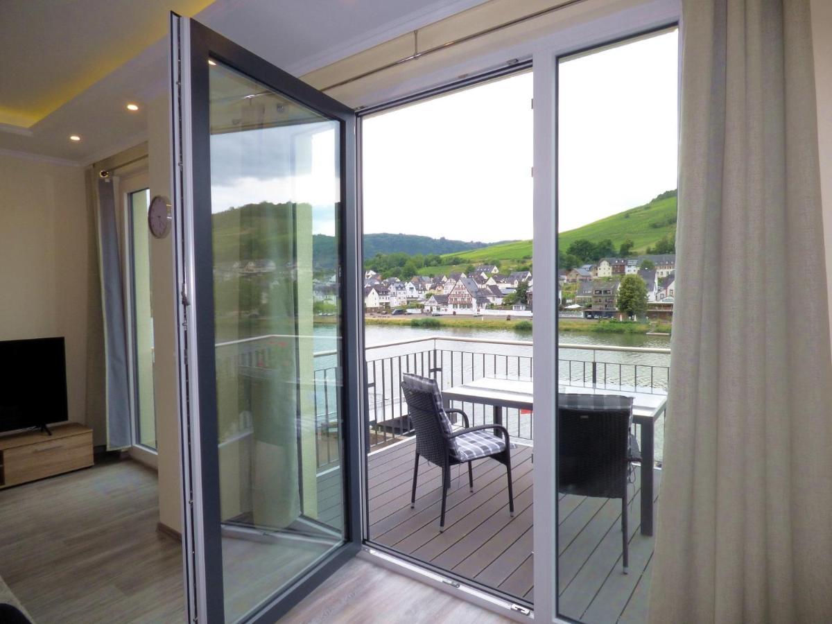 Ferienhaus Moselpromenade Zell Exterior foto