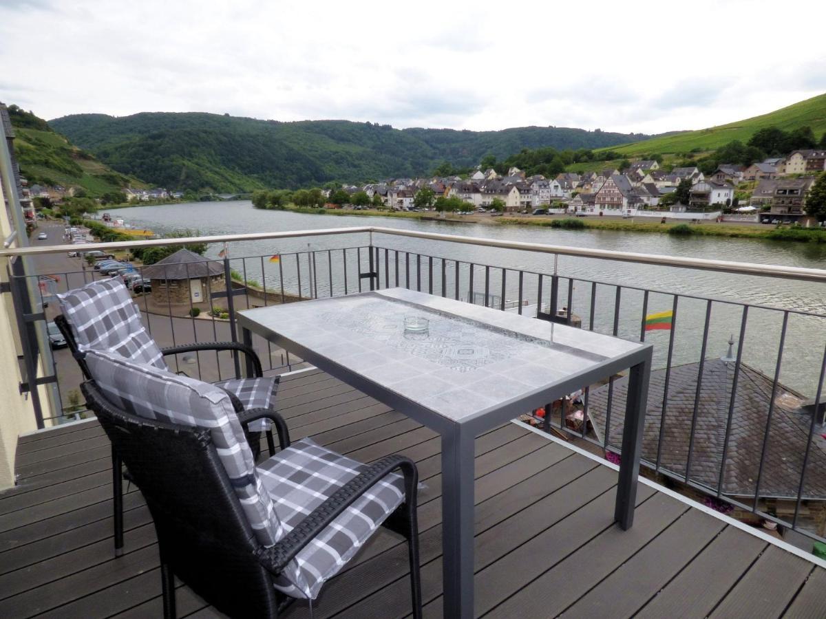 Ferienhaus Moselpromenade Zell Exterior foto