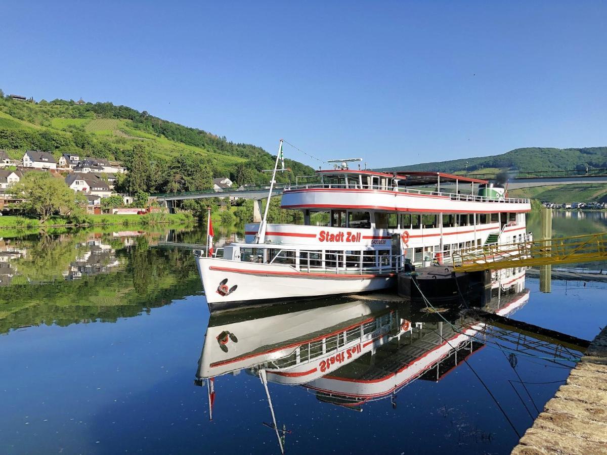 Ferienhaus Moselpromenade Zell Exterior foto